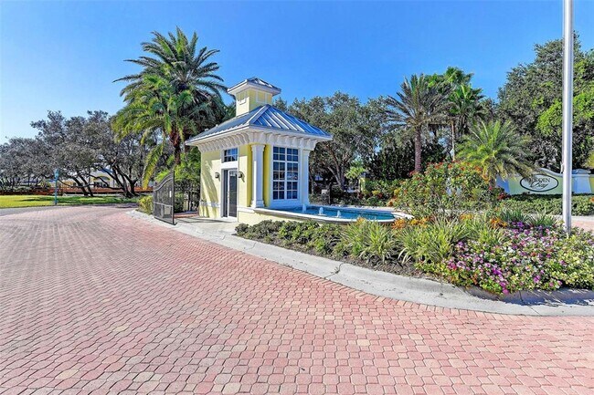 Building Photo - 232 Hidden Bay Dr