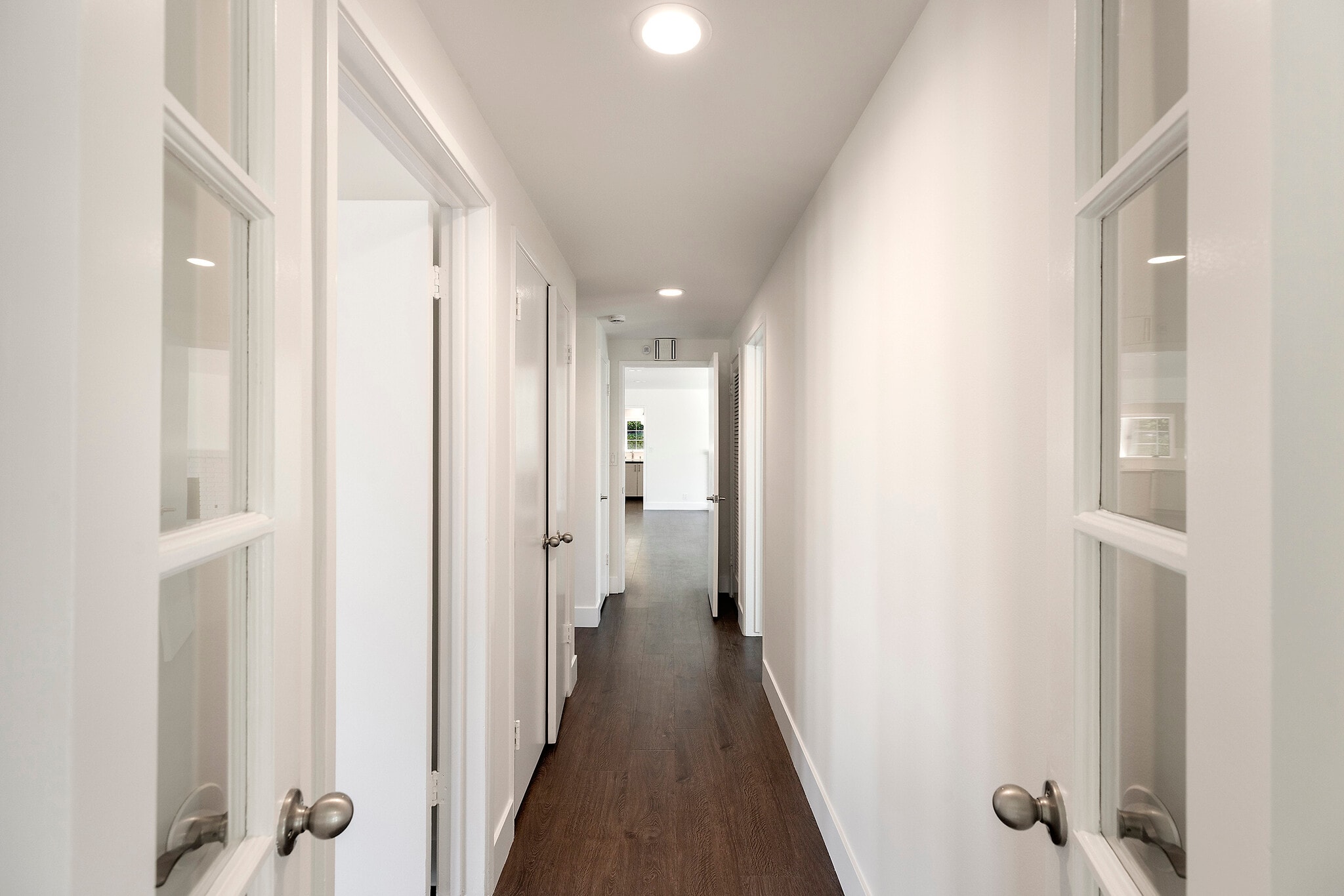 Building Photo - 1901 Altura Dr