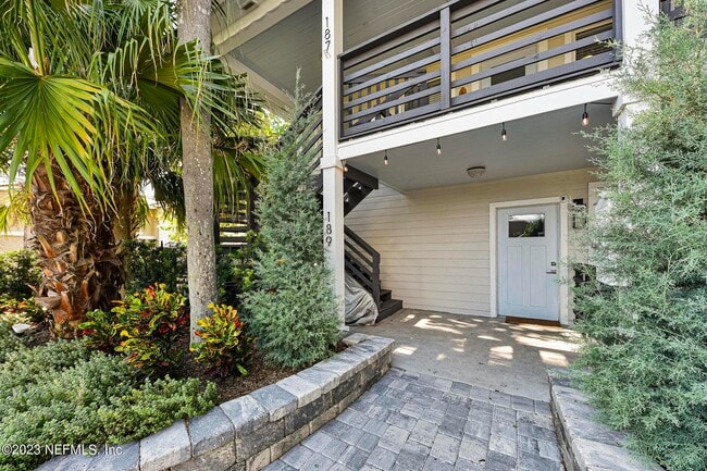 Building Photo - 187 19th St N