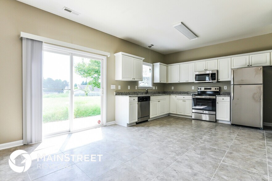 Building Photo - 21 Freebird Ct