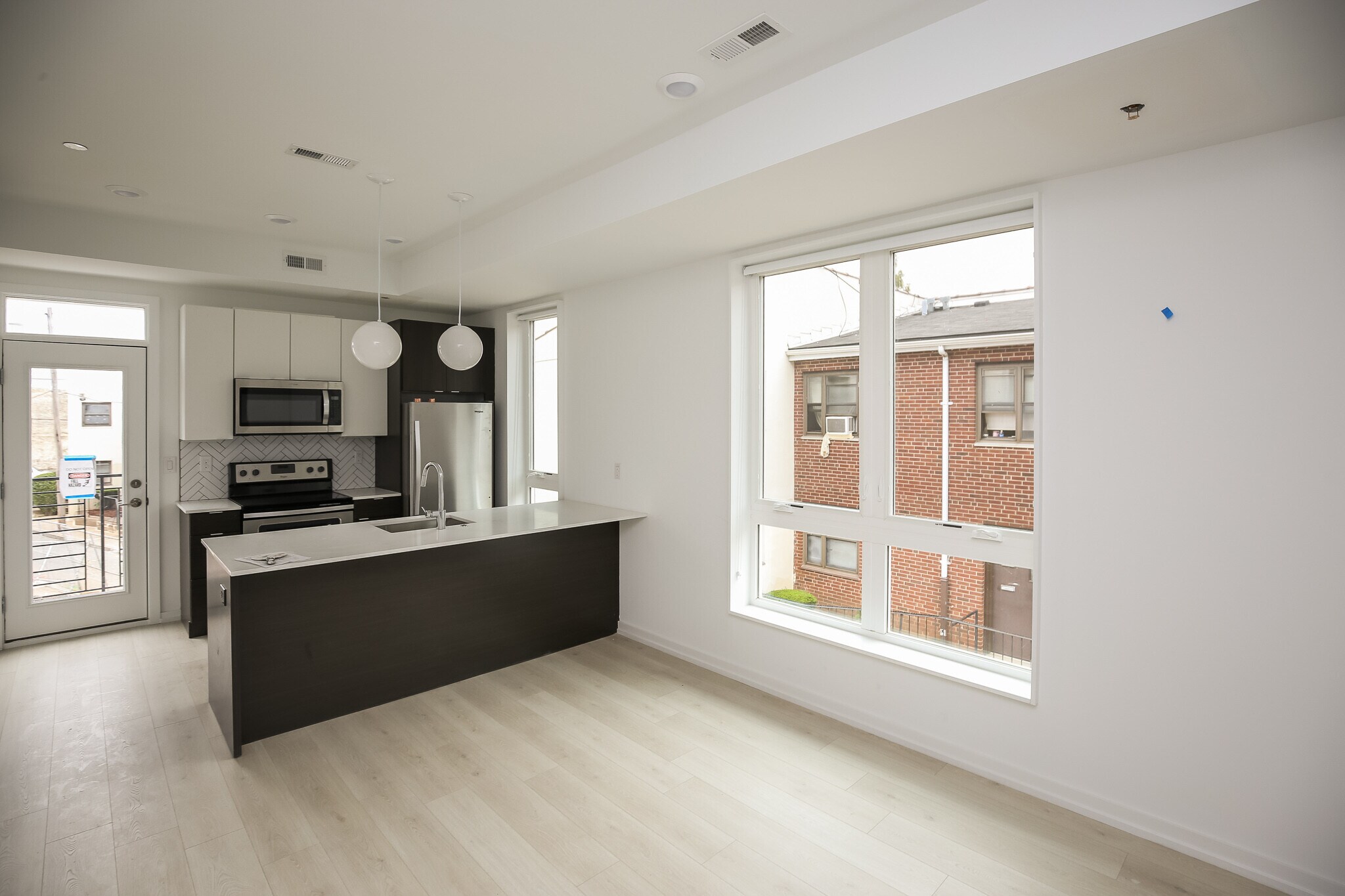 Building Photo - 1250 N Taney St