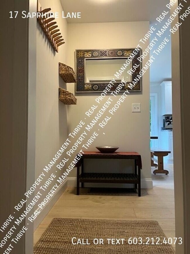 Building Photo - 17 Sapphire Ln