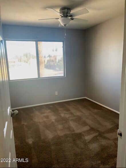Building Photo - 4722 W Rose Ln