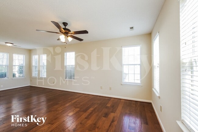 Building Photo - 12105 Landen Dr