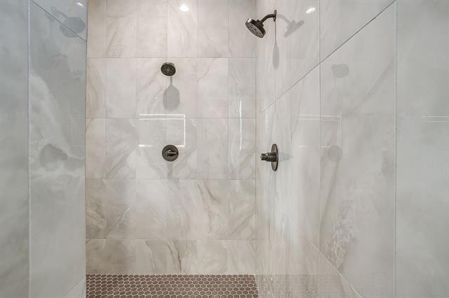 Building Photo - 408 Mah Cheta St