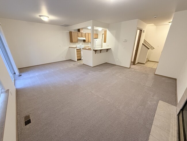 Building Photo - 502 91st Ave SE