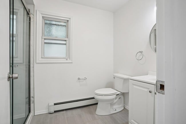 Building Photo - 342 Ogden Ave.