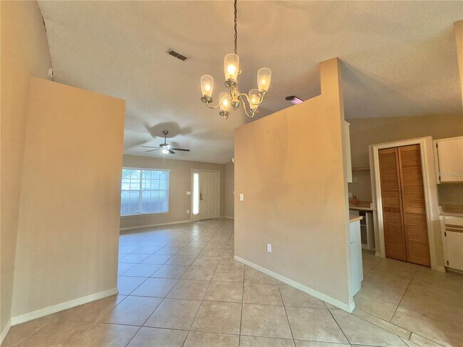 Building Photo - 1157 Monteagle Cir