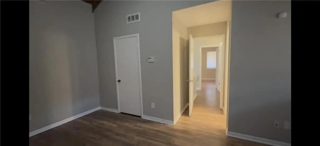 Building Photo - Room in Townhome on Terrace Trail