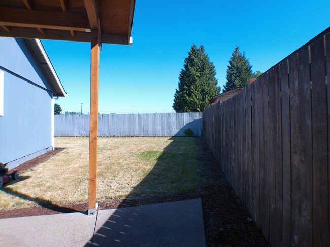Building Photo - 1474-MHH1474 Rozilla Ct NE