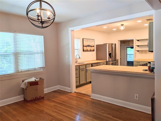 Building Photo - 5907 N Tampa St