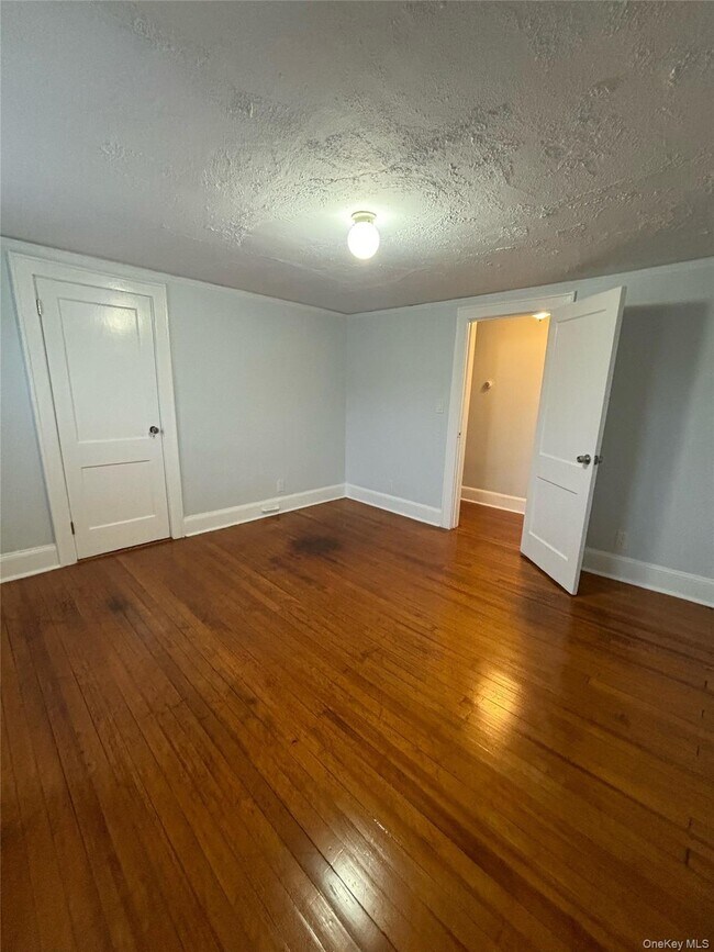 Building Photo - 259 Olivia St