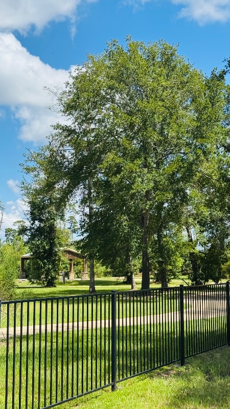 Building Photo - 472 Shoreview Dr