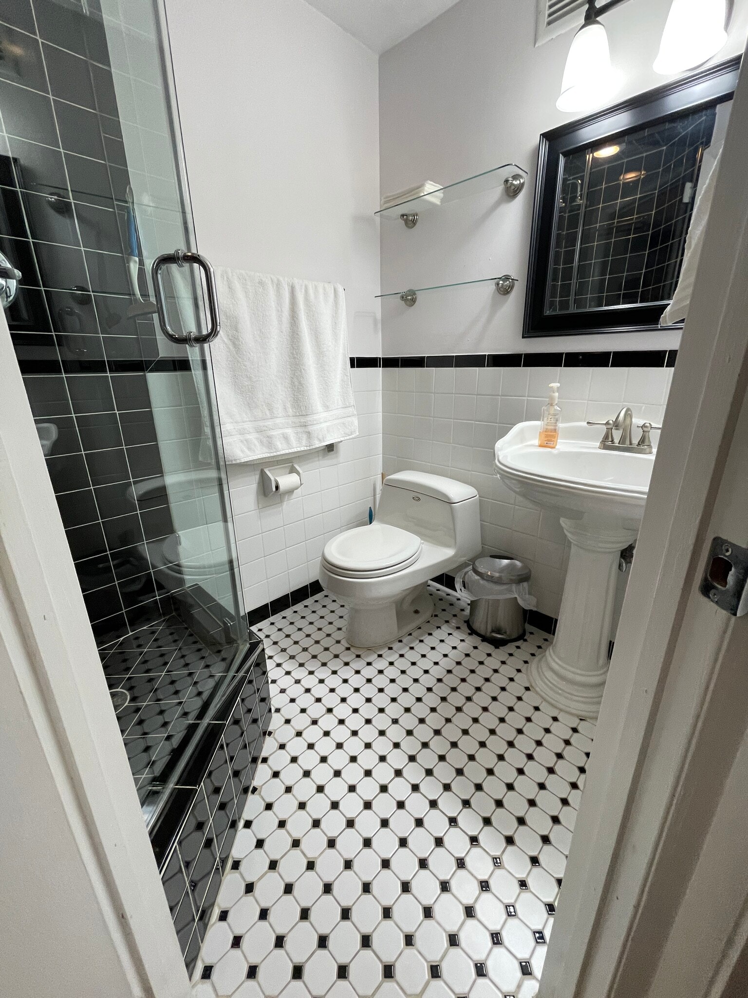Building Photo - 825 Brickell Bay Dr