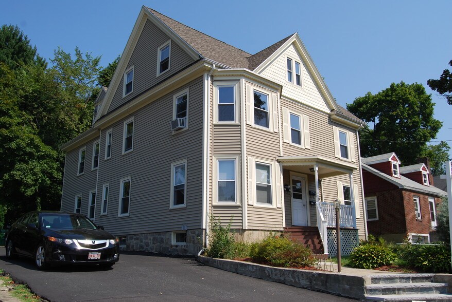 Building Photo - 919 Watertown St