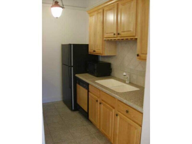 Building Photo - 120 Ralph McGill Blvd NE