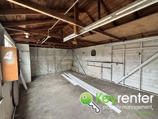 Building Photo - 7220 S Warner St