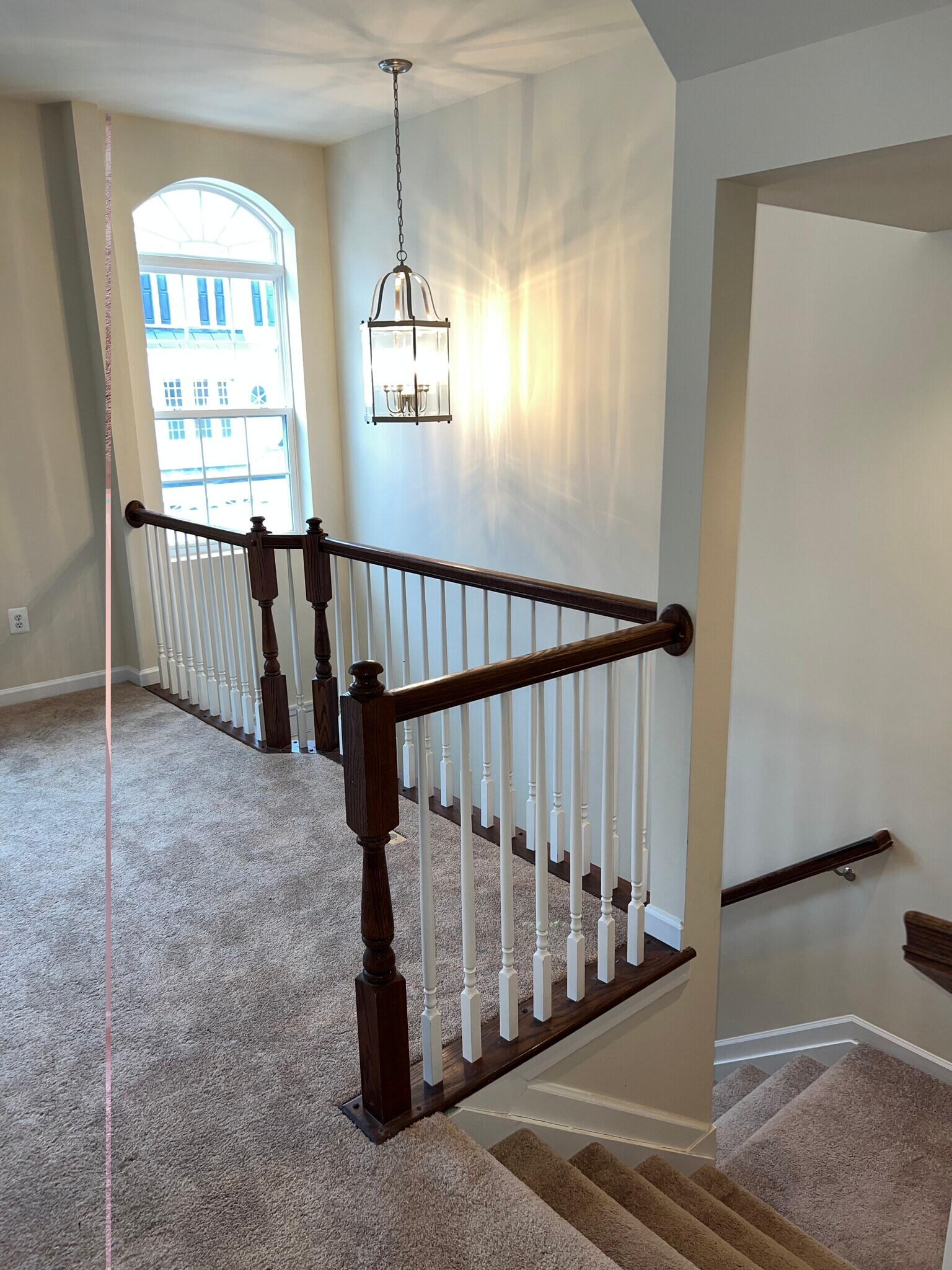 Building Photo - 5 Lookout Dr