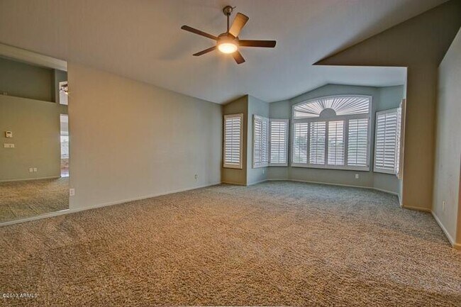 Building Photo - COMING SOON!! 5 bed 3 bath, 3000 + SFT with pool in Carino Estates, Chandler