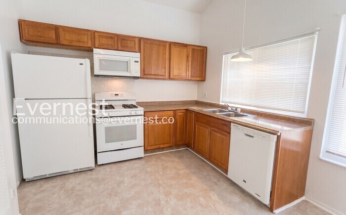 Building Photo - 5402 Trailbend Dr