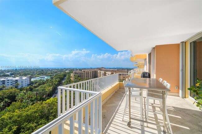 Building Photo - 789 Crandon Blvd