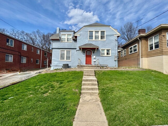 Building Photo - 350 Probasco St