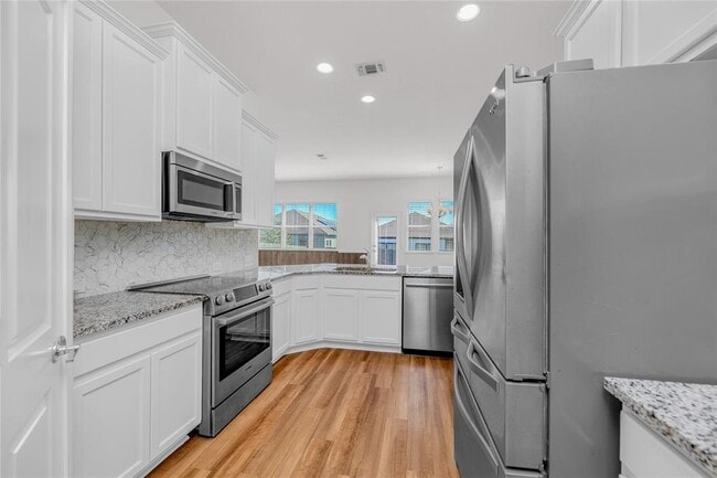 Building Photo - 9941 Comely Bnd