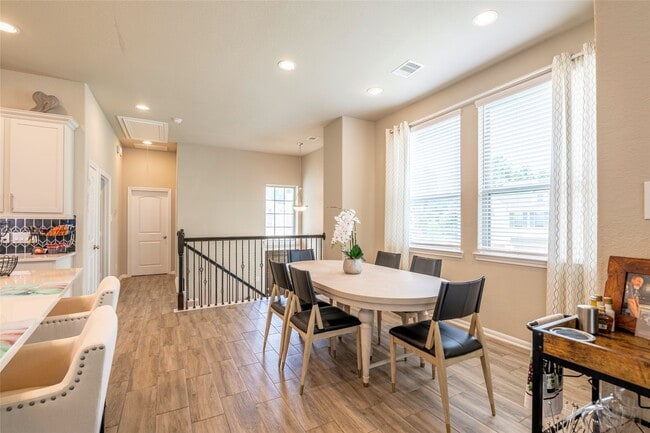 Building Photo - 4217 Merry Mill Dr