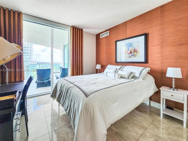 Building Photo - 150 Sunny Isles Blvd
