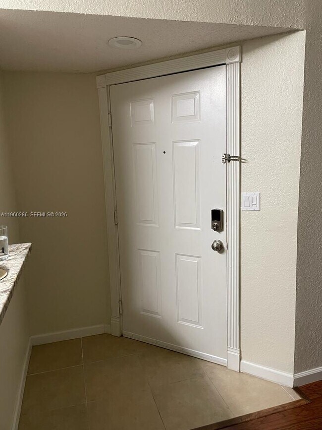 Building Photo - 2900 S University Dr