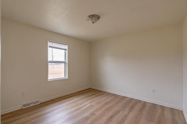 Building Photo - 311 Atcher St