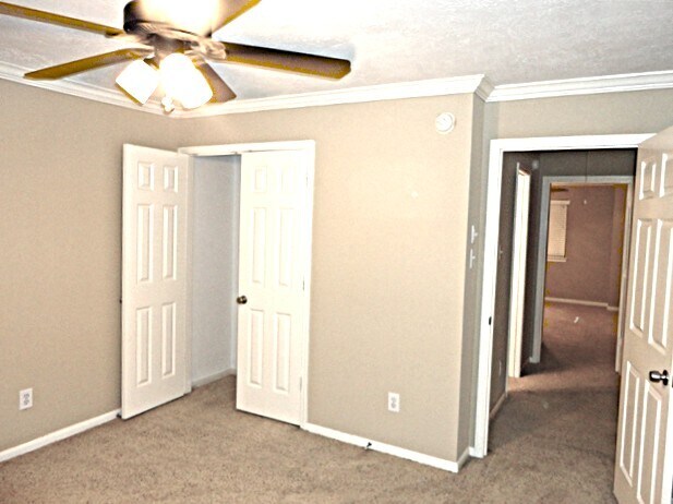 Building Photo - 8731 Camber Brook Dr