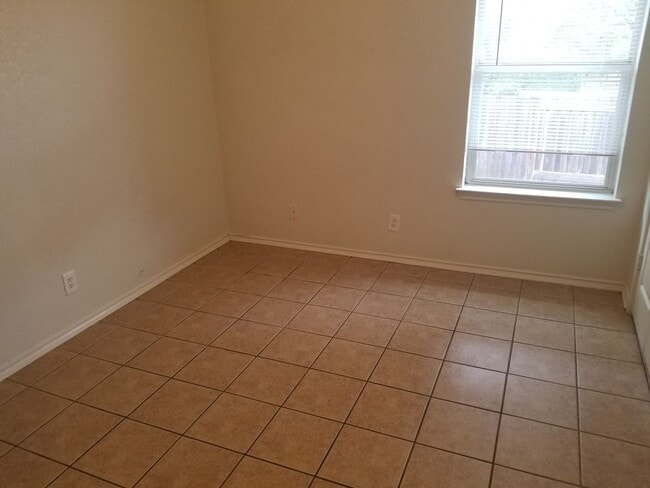 Building Photo - 312 Jeff Gordon Dr