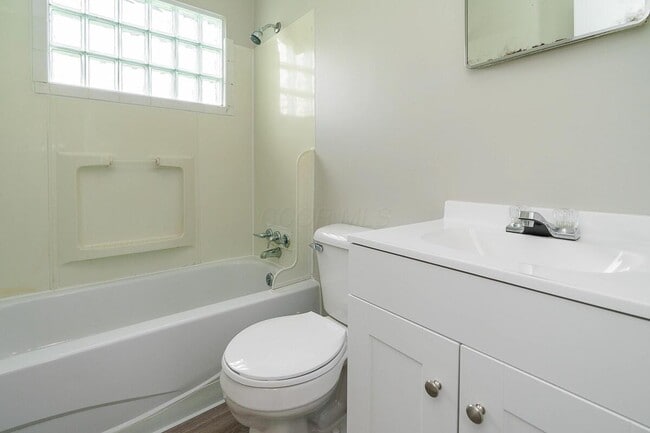 Building Photo - 1775 Alcoy Dr