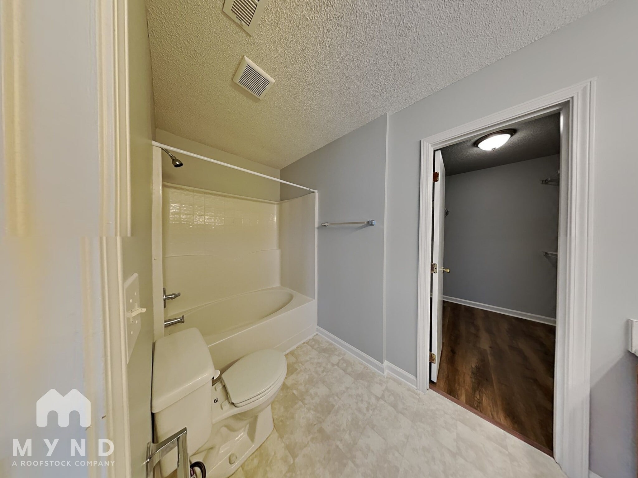 Building Photo - 3101 Tuckland Dr