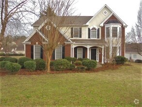 Building Photo - 2923 Villa Lake Dr