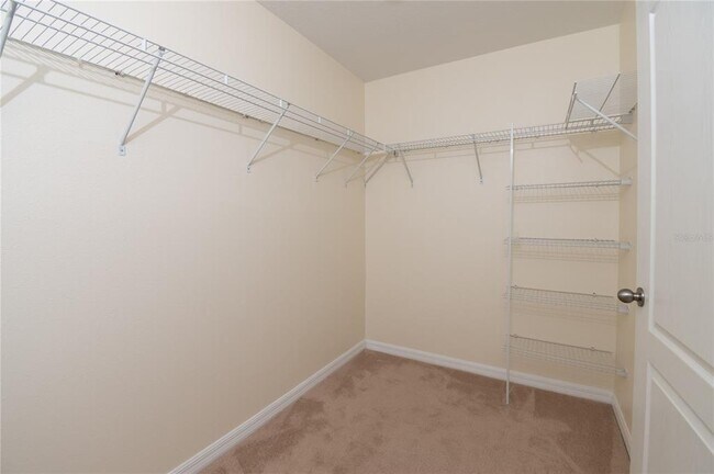 Building Photo - 12009 Greengate Dr