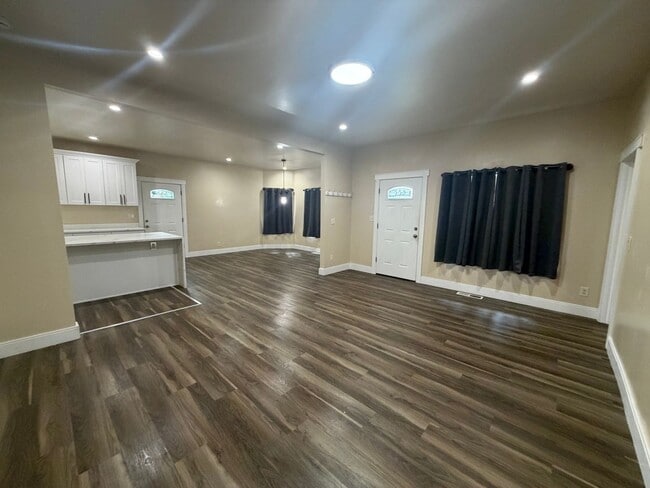 Building Photo - Beautiful 3-bedroom Tacoma Home! Apply Today