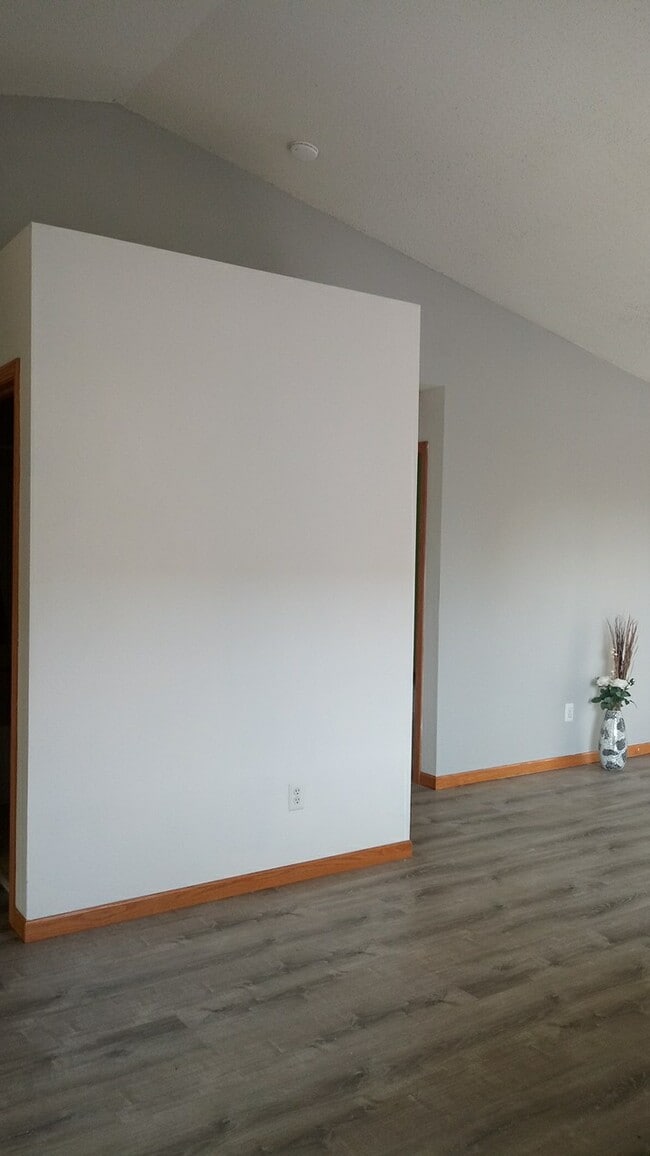 Building Photo - 1675 Hemingway Ln