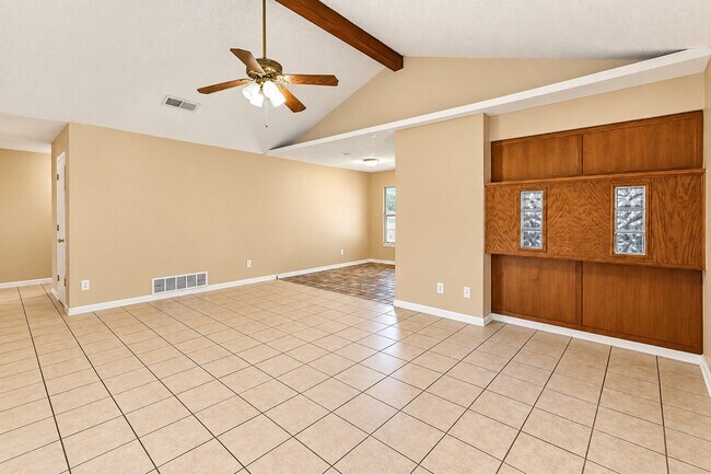 Building Photo - 4120 Tulip Tree Ct