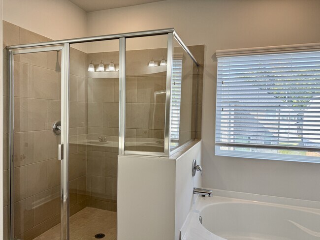 Building Photo - 2090 Ecoland Dr