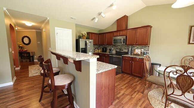 Building Photo - Immaculate Home in Collington Farms