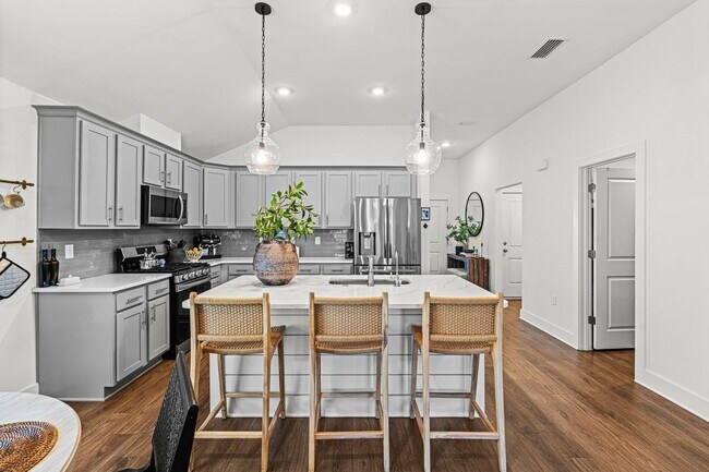 Building Photo - 283 Bayou Bend Ln