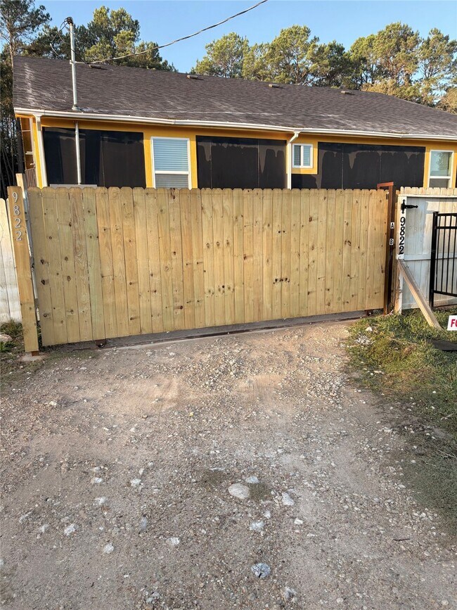 Building Photo - 9822 Candy Ct