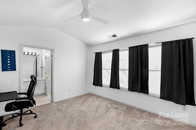 Building Photo - 3213 Mannington Dr