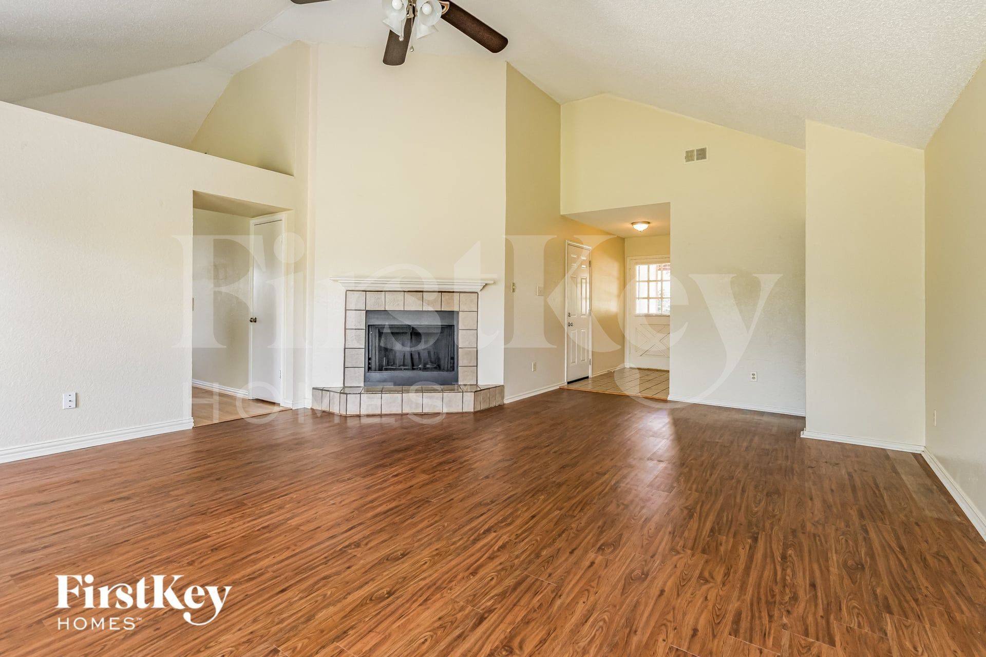 Building Photo - 3305 Country Creek Ln