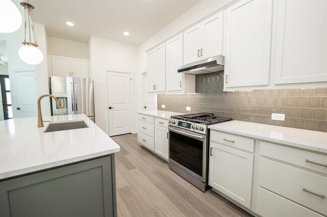 Building Photo - 11230 Common Hackberry St