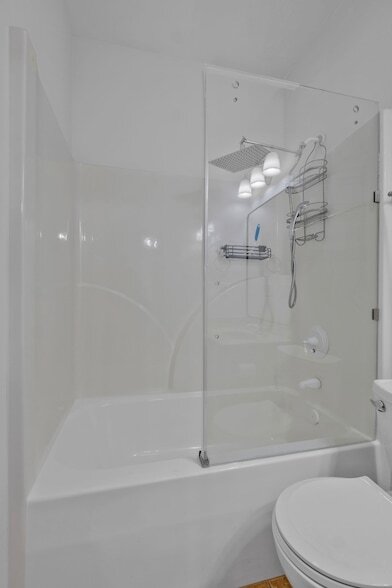 Building Photo - 614 Greene Dr