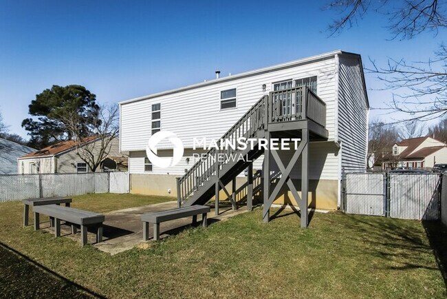 Building Photo - 3 Bedroom Pet-Friendly Home in Raleigh, NC with Main Street Renewal