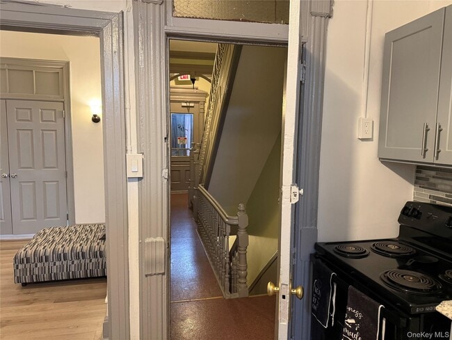 Building Photo - 768 Greene Ave